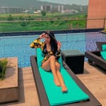 Roshni Songhare 🌹 banner